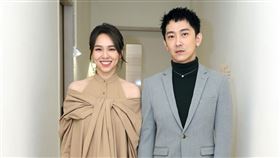 「梅莉」夏于喬、施名帥三立新聞網專訪。（記者邱榮吉/攝影）