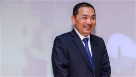 侯友宜出席吳舜文新聞獎頒獎典禮（2）第36屆吳舜文新聞獎8日在新店舉行頒獎典禮，新北市長侯友宜出席擔任頒獎人。中央社記者鄭清元攝  111年12月8日