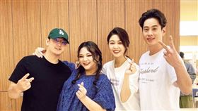 宋先生（左起）、小甜甜、白家綺、吳東諺。（圖／翻攝自小甜甜臉書）