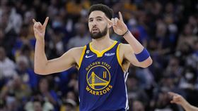 ▲湯普森（Klay Thompson）倒數2.9秒湯普森（Klay Thompson）投進追平三分。（圖／美聯社／達志影像）