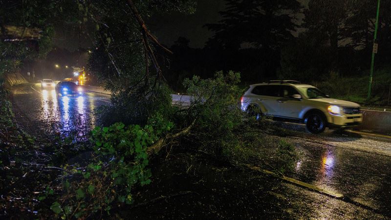 炸彈氣旋挾雨彈　加州宣布進入緊急狀態