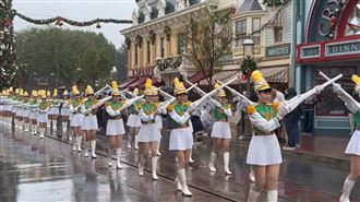 北一女樂儀旗隊迪士尼遊行！精彩畫面曝