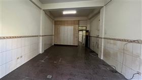 彰化凶宅售780萬！房仲曝擲筊問媽祖「不是很凶」　1舉動網嚇：超敬業。（圖／翻攝自我是凶宅臉書）