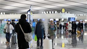 中國旅客,中國機場,中國人。（圖／翻攝自新浪航空微博）