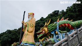 烘爐地土地公力推代點太歲燈開運組的服務。（圖／資料照）