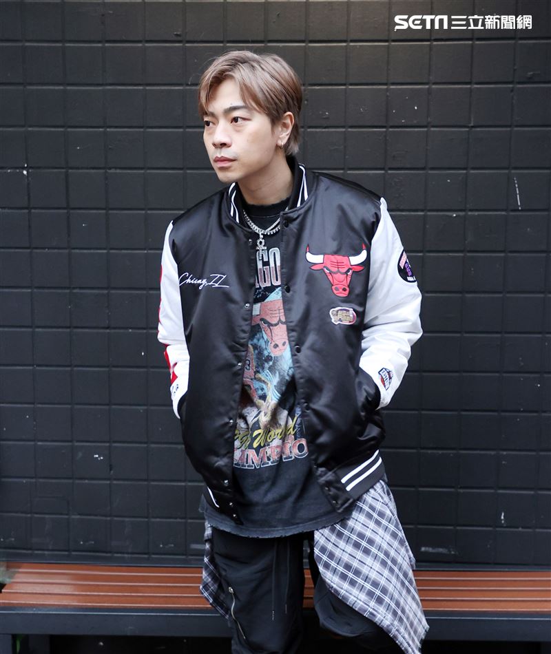 全明星正義三立新聞網專訪。（記者邱榮吉/攝影）