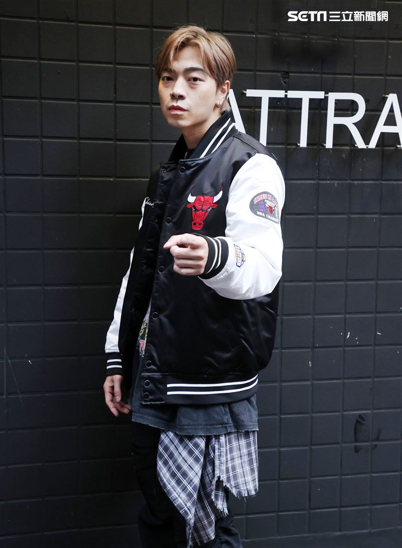 全明星正義三立新聞網專訪。（記者邱榮吉/攝影）