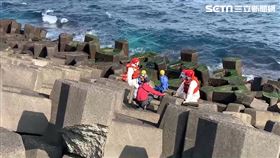 女裸屍,外木山,消波塊,基隆,翻攝畫面