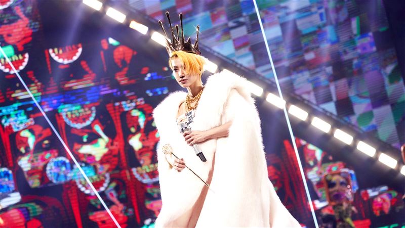 蔡依林巡演狂撈6.8億！最終場登台喊這句