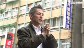 吳怡農車隊掃街