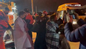 海洋之星8號遭浪擊沉　4船員跳海漂流獲救