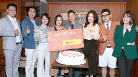 張本渝、謝祖武、郁方、梁赫群、何如芸、馬力歐、張天霖和王以路（圖／華視提供）