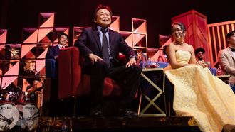 周玉蔻再轟王世堅　不入流摩鐵咖、羞羞啦