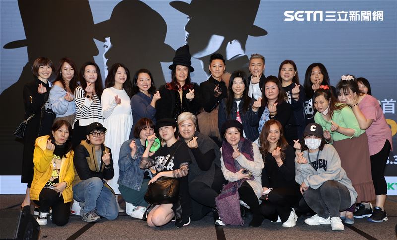 睽違13年草蜢演3月攻小巨蛋開唱。（記者邱榮吉/攝影）