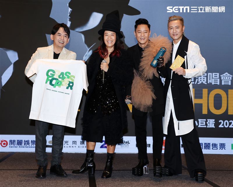 睽違13年草蜢演3月攻小巨蛋開唱。（記者邱榮吉/攝影）