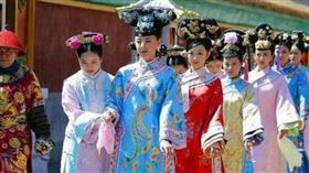 ▲從嬪妃的走路姿態也可看出是否有得寵。（示意圖／翻攝自百度百科）