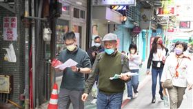 信維整宅住戶目前參與公辦都更之意願已逾8成，市府啟動走動式駐點服務，於農曆年前(1月9日至14日)前往現場逐戶說明公辦都更即將進入第二階段作業(圖/台北市政府)