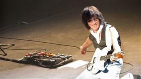 傑夫貝克官方推特發表訃聞。（圖／翻攝自IG）