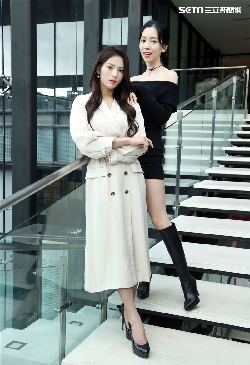 韓團fantastic 家儀、到怡三立新聞網專訪。（記者邱榮吉/攝影）