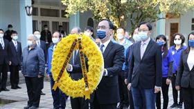 蔣經國逝世35周年，朱立倫赴頭寮謁陵。(圖/國民黨提供)