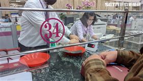 台銀董事長呂桔誠 台幣 新鈔 台灣銀行　展鈔　點鈔　鈔票 （圖／記者戴玉翔攝影）