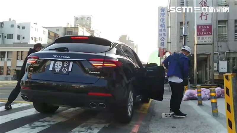 他開瑪莎拉蒂搶銀行　警分局長竟邊看邊抖