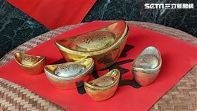 農曆過年 兔年春聯 春聯 除夕 春節 過年 財運 金元寶 示意圖（圖／記者戴玉翔攝影）