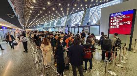 桃園機場湧現出境旅客（2）
