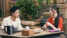 《去有風的地方》劉亦菲、李現（圖／愛奇藝國際站提供）