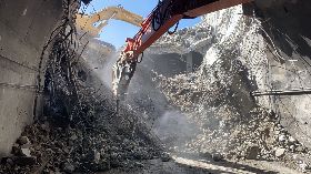 蘇花大清水隧道坍方搶修  機具挺進巨