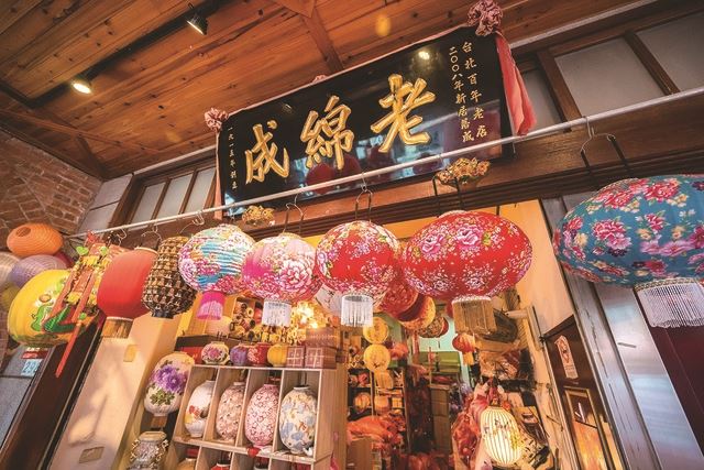 年貨大街掃購GO！美食古蹟都不錯過！