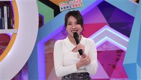 女星小優上節目爆料某美豔女星搶工作不擇手段。（圖／中天提供）