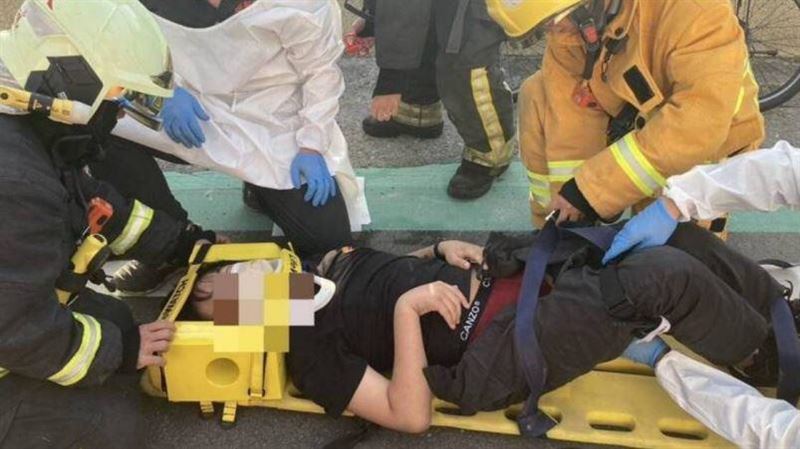 14歲少年自行車自摔　鐵製手把插進大腿
