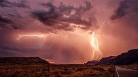 ▲閃電打中人的機率為百萬分之一。（示意圖／Pexels）