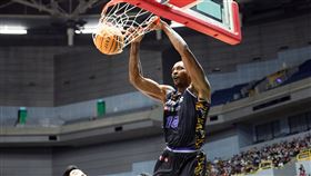 雲豹洋將霍華德霸氣爆灌。（圖／T1聯盟提供）