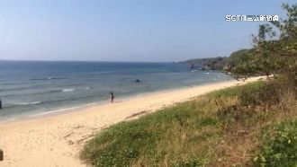 小琉球沙灘驚見走私菸　海漂來台共169條