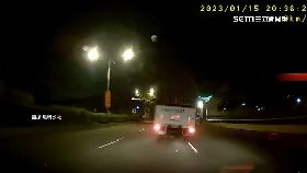 v被叭逼車撞0600