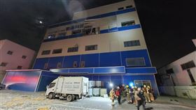  台南,科技公司,爆炸,烤箱,大洞,鐵片,化學物質,雜物