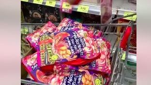 「統戰」螺螄粉違法！全台家樂福下架中