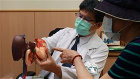 台中慈濟醫院，余政展，胰臟癌4期逆轉變2期，解黑便 (圖／台中慈濟醫院提供)