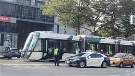 高雄輕軌,2023首撞,未依號誌行駛