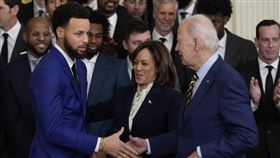 ▲勇士隊拜訪白宮。（圖／美聯社／達志影像）