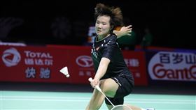 ▲印度賽何冰嬌39分鐘解決丹麥潔克絲菲德（Line Højmark Kjaersfeldt），喜收16強門票。（圖／翻攝自BWF官網）