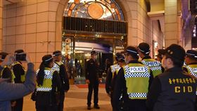 臨檢金錢豹海派　（圖／翻攝畫面）