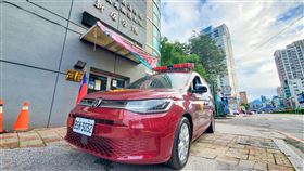 新北金飾店老闆低調奉獻  匿名捐災情勘查車新北市新店區一家金飾店老闆秉持低調奉獻精神，堅持匿名捐贈總價高達新台幣200萬元的柴油引擎災情勘查車等給消防人員，盼協助提升第一線救災力，老闆善舉不僅造福居民，也鼓舞消防員士氣。（新北市消防局第4大隊提供）中央社記者高華謙傳真  112年1月18日