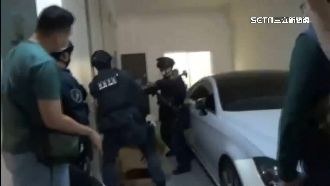豪宅當詐騙水房　警攀頂樓破門夾擊逮4嫌