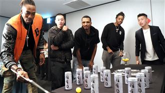 魔獸開心圍爐！霍華德體驗彈珠台、戳戳樂