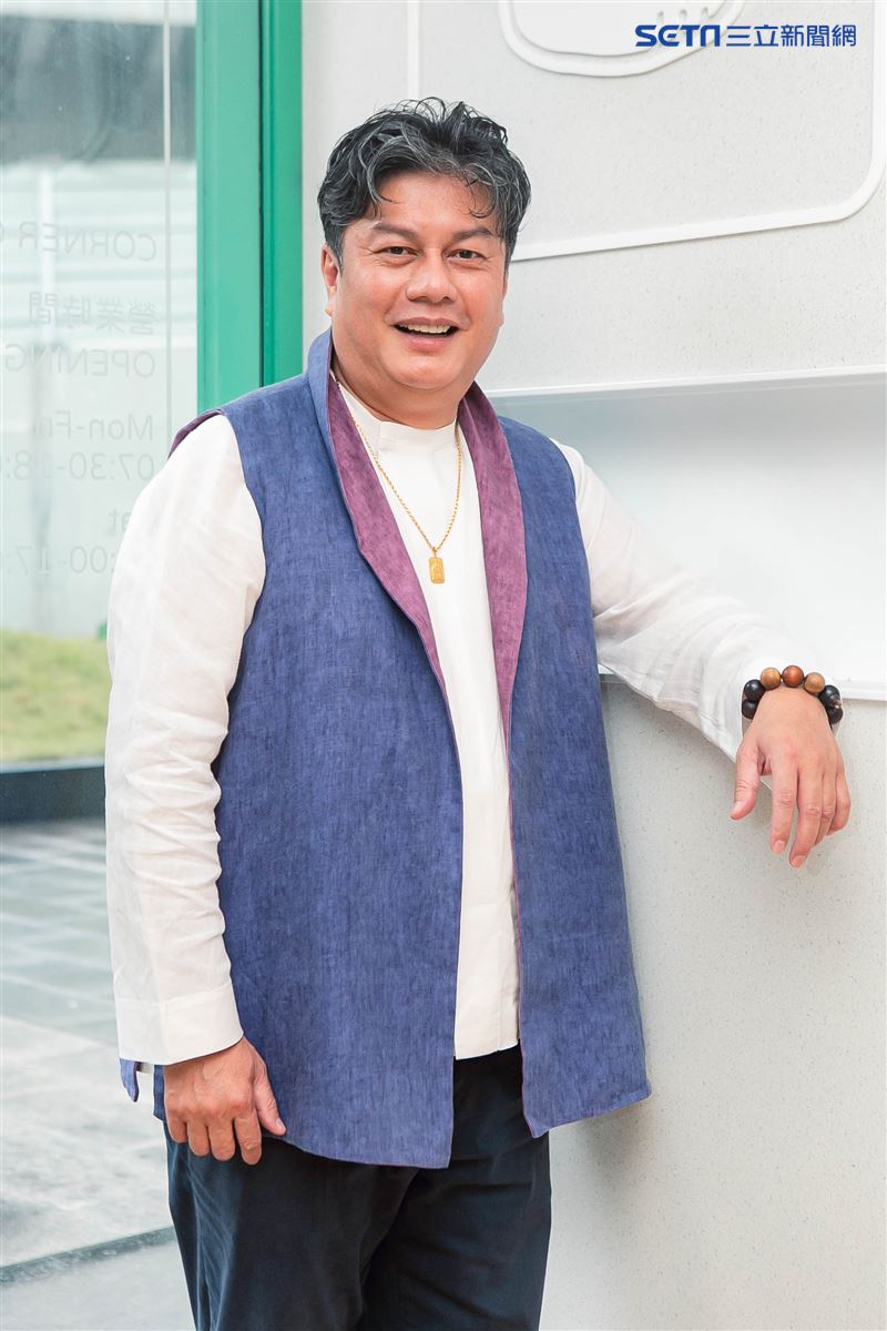 鍾天三立新聞網專訪。 （圖／記者楊澍攝影）