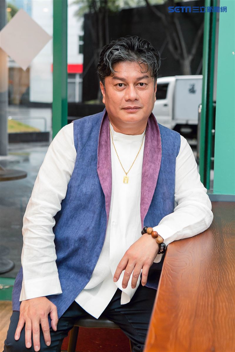 鍾天三立新聞網專訪。 （圖／記者楊澍攝影）