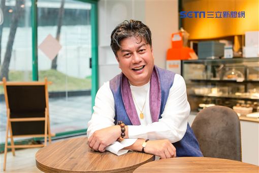 鍾天三立新聞網專訪。 （圖／記者楊澍攝影）